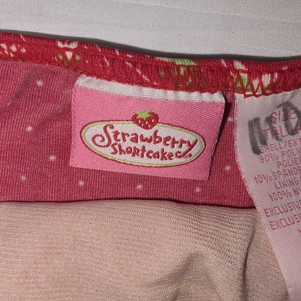 Vintage 2005 Strawberry Shortcake Girls Swim‎ Top Berry Fun Red Size 6 READ